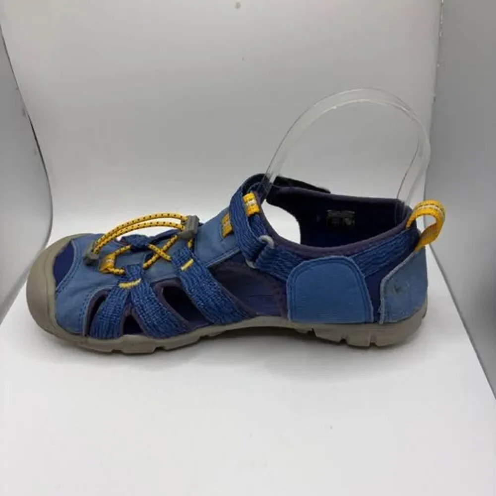 Kids KEEN Waterproof Sandals Size 5